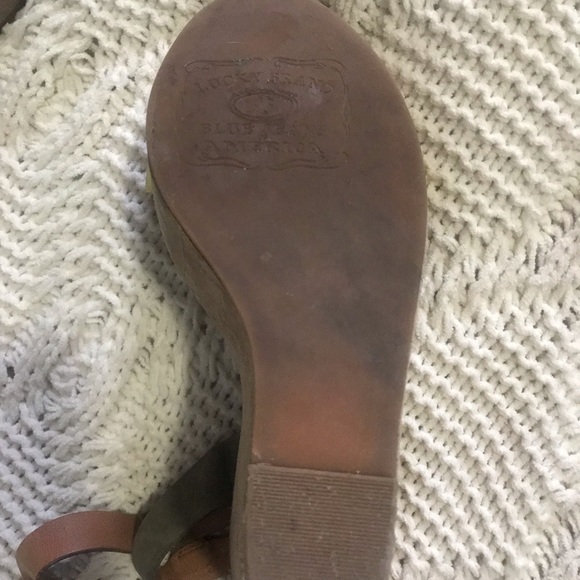 Lucky Brand Wedge Sandals - Picture 5 of 8